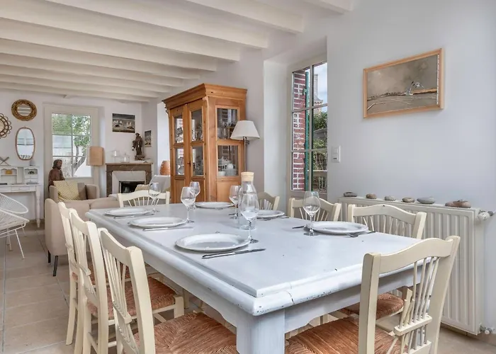 Maison De Caractere A 100 Metres De La Tatil Evi Le Pouliguen